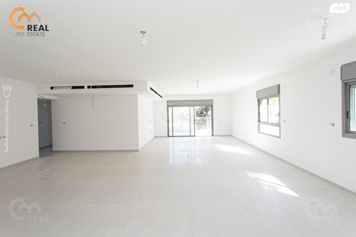 דירת גן, אהוד, שמבור, חיפה