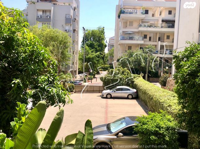 דופלקס, אברהם קרן, ארלוזורוב, כפר סבא