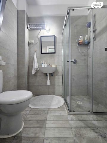 דירה, קטיף, נתיבות מערב, נתיבות