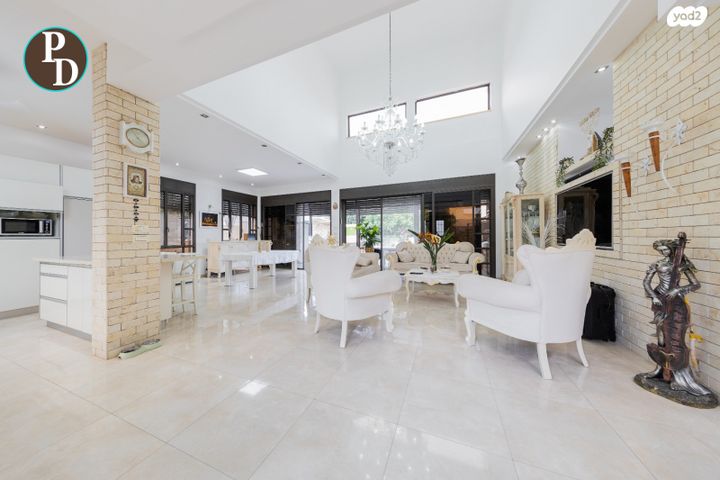 בית פרטי/ קוטג', האלה, פרדסיה, פרדסיה