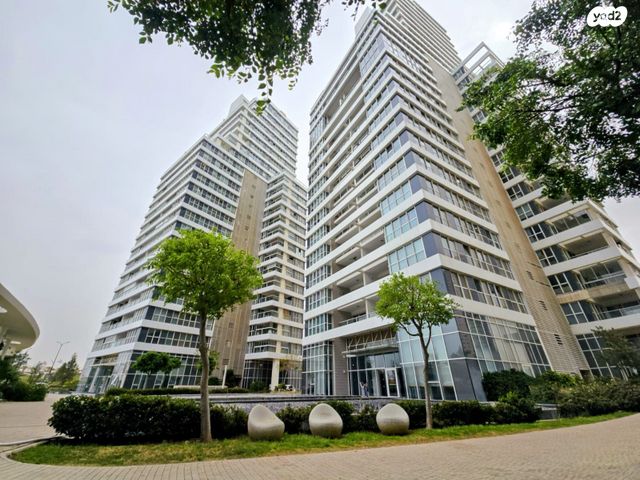 עוזי חיטמן 3