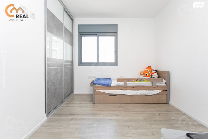 דירה, שדרות יצחק שמיר, גלי כרמל, טירת כרמל