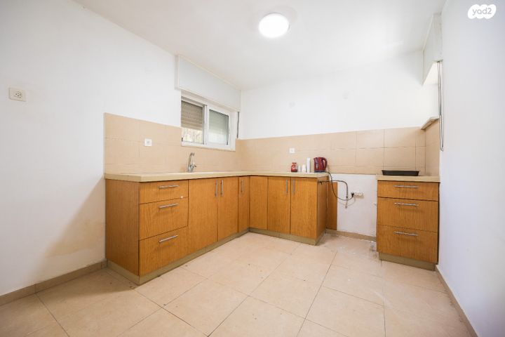 דירה, שלמה בן יוסף 259, ארמון הנציב, תלפיות מזרח, ירושלים