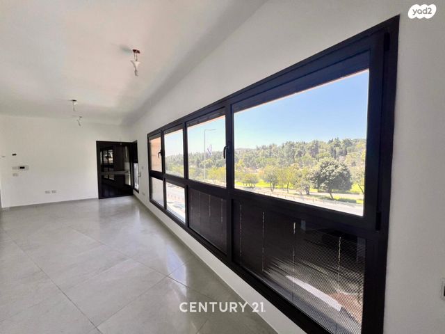 דירה, שדרות בן צבי, נחלאות, שערי חסד, ירושלים