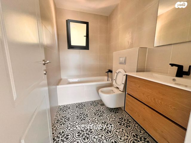 דירה, שדרות בן צבי, נחלאות, שערי חסד, ירושלים