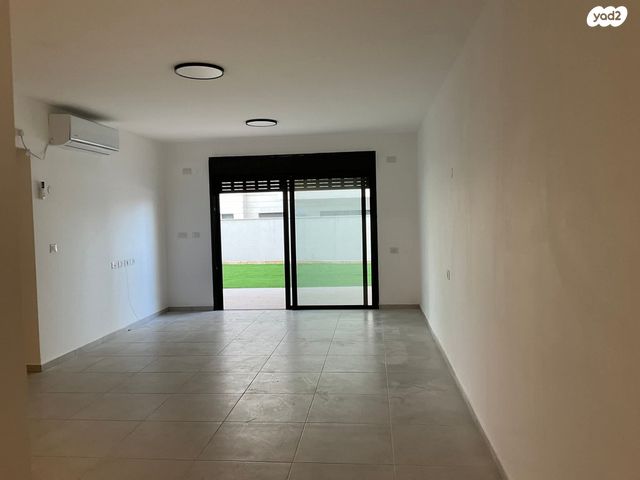 דירת גן, ליבנה 32, יצחק שמיר, נהריה