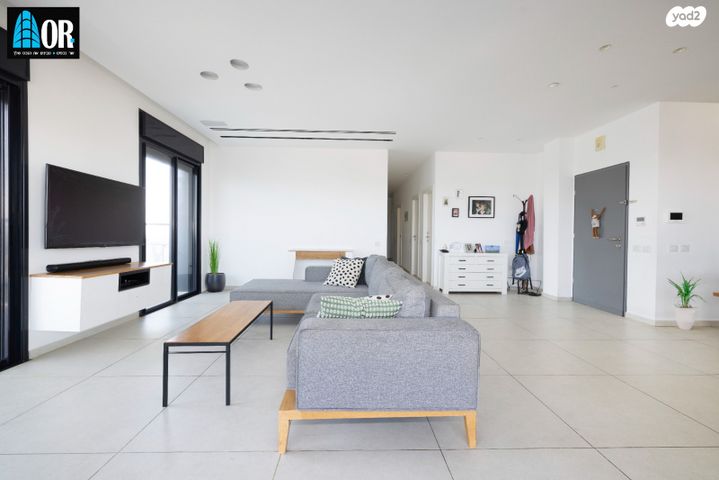 גג/ פנטהאוז, אודם, צמרות המושבה, באר יעקב