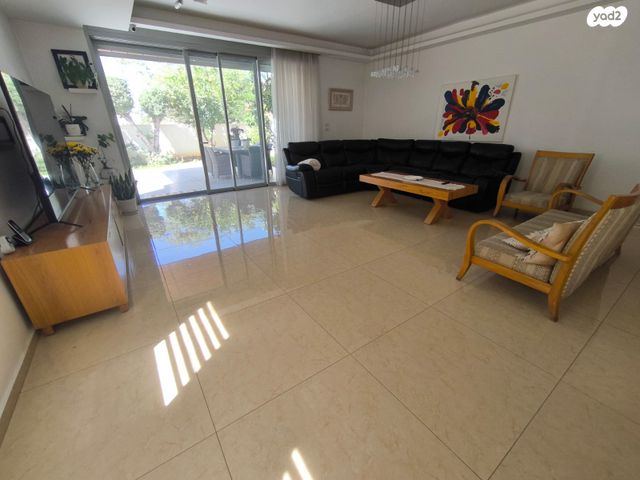 בית פרטי/ קוטג', רבי יוסף בוכריץ, נחלת יהודה, ראשון לציון