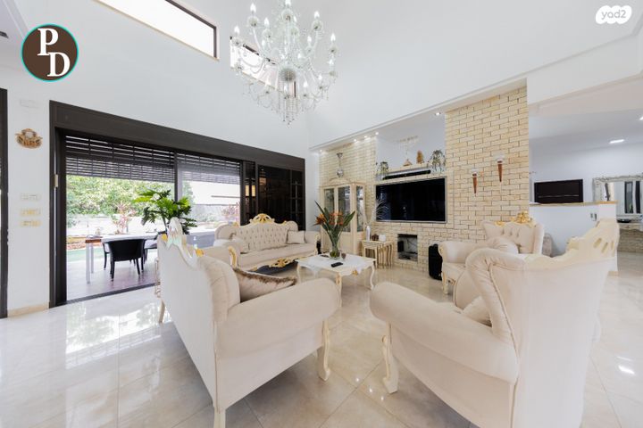 בית פרטי/ קוטג', האלה, פרדסיה, פרדסיה