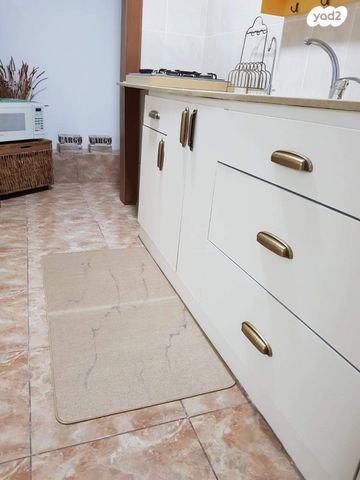 דירה, דרך הארבעה, עכו