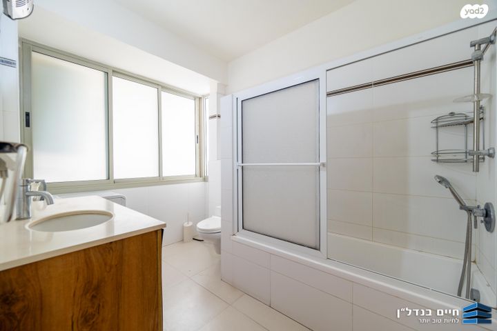 דירת גן, שינקין, גבעתיים