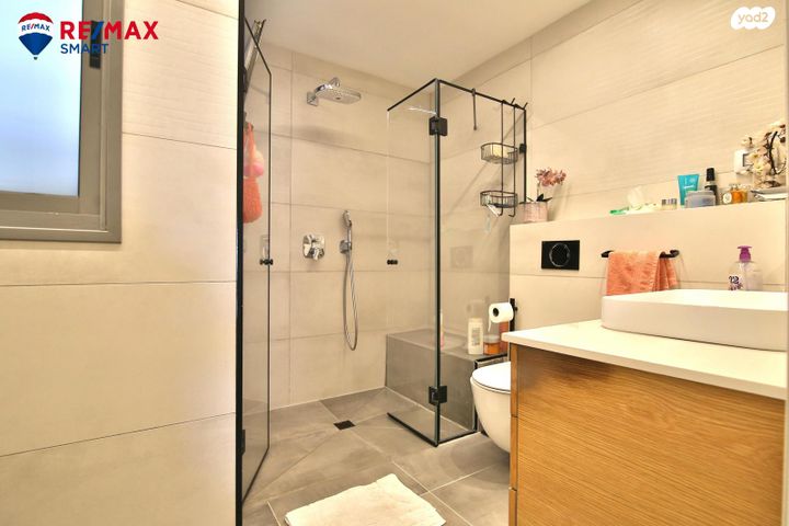 גג/ פנטהאוז, יקינטון, גבעת הרקפות, קרית ביאליק