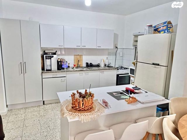 דירה, שדרות גולדה מאיר 22, קרית נורדאו, נתניה