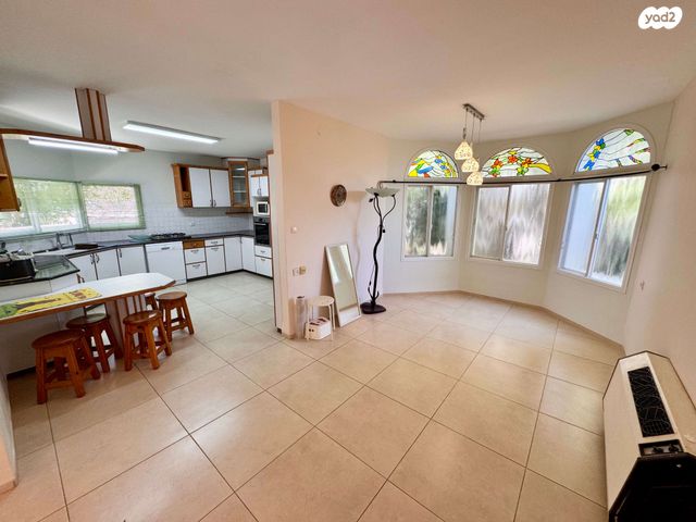 בית פרטי/ קוטג', גזית, גילון