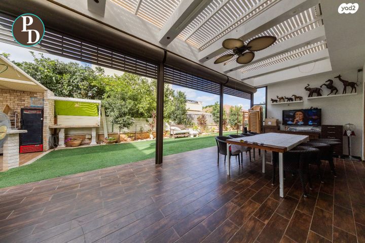 בית פרטי/ קוטג', האלה, פרדסיה, פרדסיה