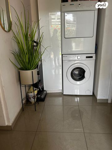 דירה, יאנוש קורצ'אק, אחדות, פתח תקווה