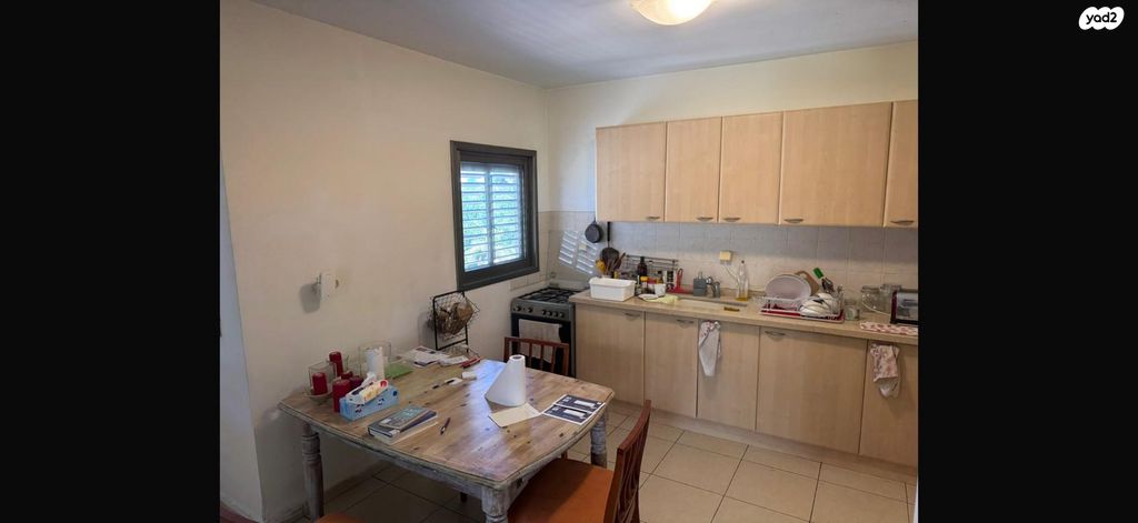 דירה, אנה פרנק, קרית הפרחים - 2005, רעננה