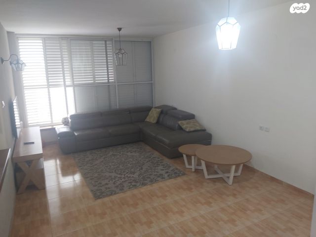 אהרון שקולניק 