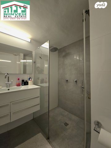 דו משפחתי, ש"י עגנון, מרכז דרום, רעננה