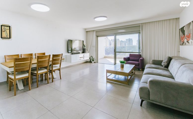 דירה, עפרה חזה, רמלה