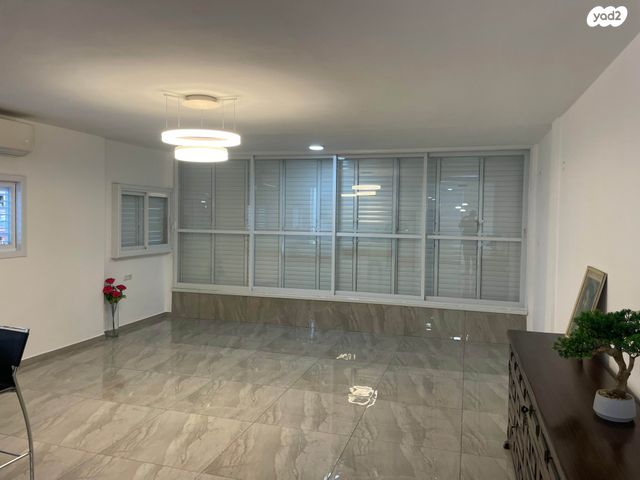 דירה, דניאל, ניצנה, בת ים