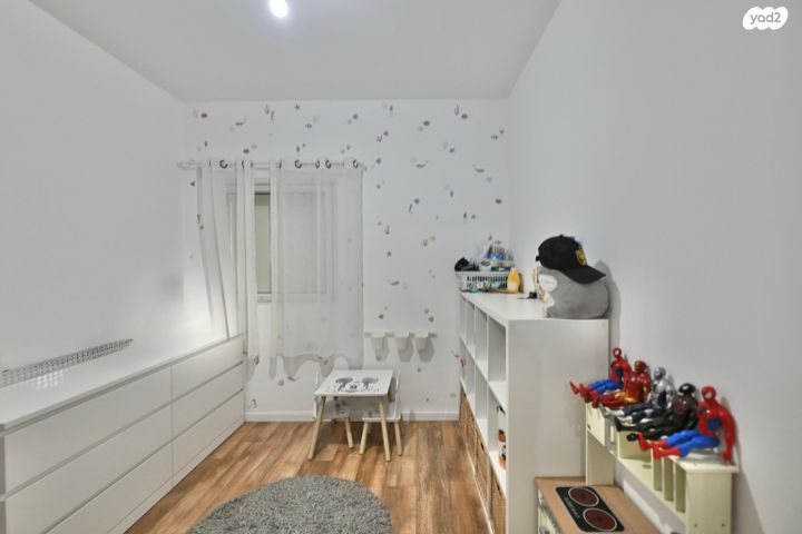 דירה, שעריים, רחובות