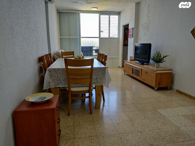 דירה, זמנהוף, לב העיר, בת ים