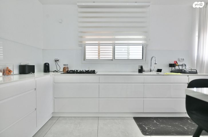 דירה, שעריים, רחובות