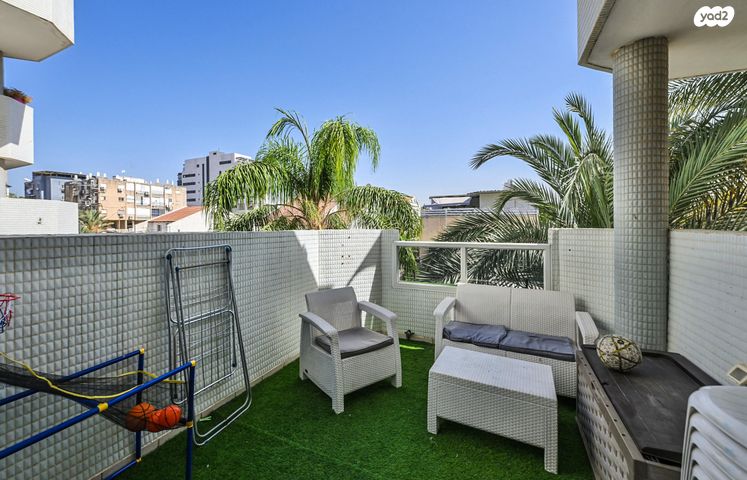 דירה, שעריים, רחובות