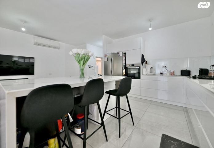 דירה, שעריים, רחובות