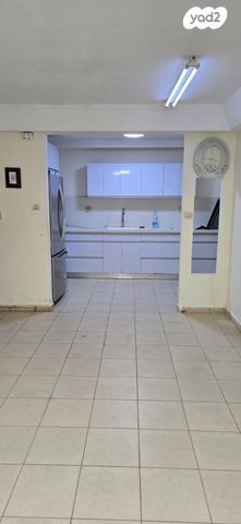 דירת גן, שדרות וייצמן, נתיבות