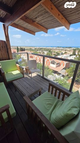 דו משפחתי, עתלית