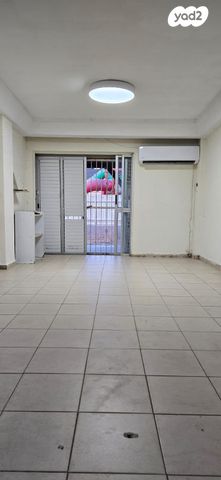 דירת גן, שדרות וייצמן, נתיבות