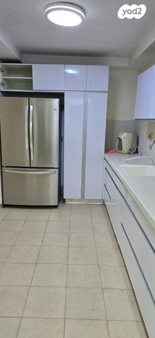 דירת גן, שדרות וייצמן, נתיבות