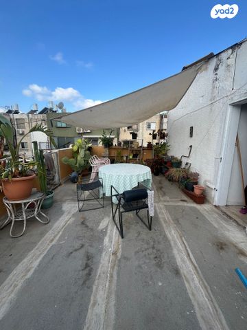 גג/ פנטהאוז, אנדריוס, מכללת תל אביב יפו, דקר, תל אביב יפו