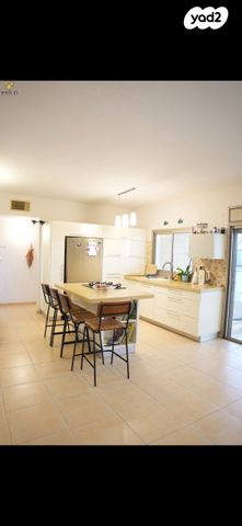 דירה, בית הבד, שאר העיר, הוד השרון