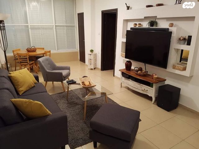 דירה, דניאל 85, לב העיר, בת ים