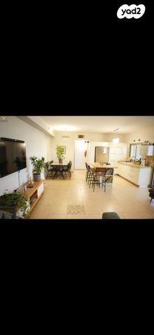 דירה, בית הבד, שאר העיר, הוד השרון