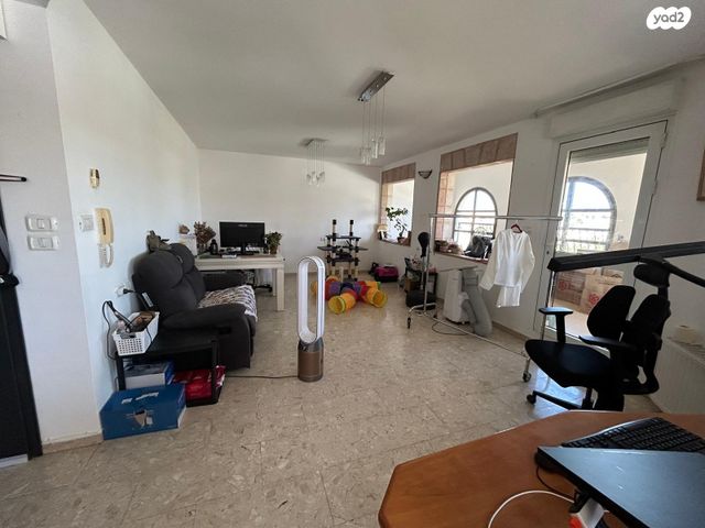 דירה, אריה דולצ'ין, גבעת משואה, ירושלים