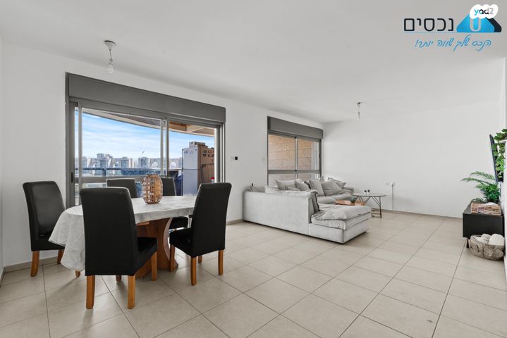 דירה, מגדל המנורה, אבני חן, מודיעין מכבים רעות