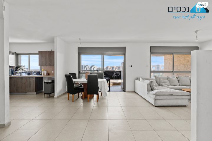 דירה, מגדל המנורה, אבני חן, מודיעין מכבים רעות