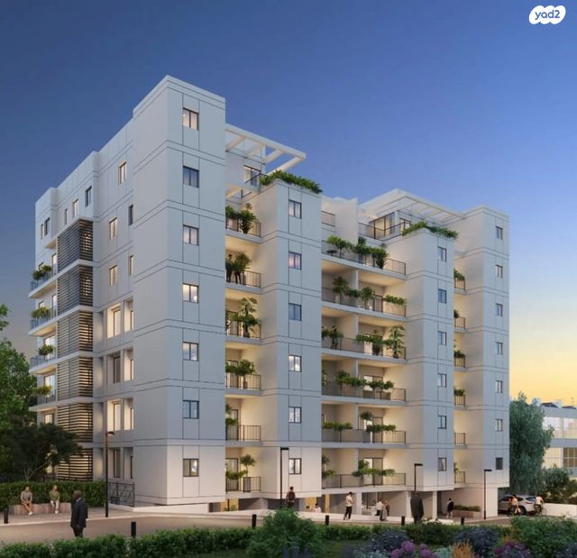 דירה, דניאל 85, לב העיר, בת ים