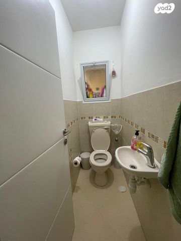 דירת גן, הרב חיים פינטו, גבעת הסביונים, קרית מלאכי