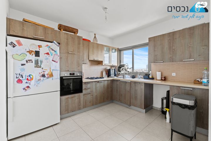 דירה, מגדל המנורה, אבני חן, מודיעין מכבים רעות