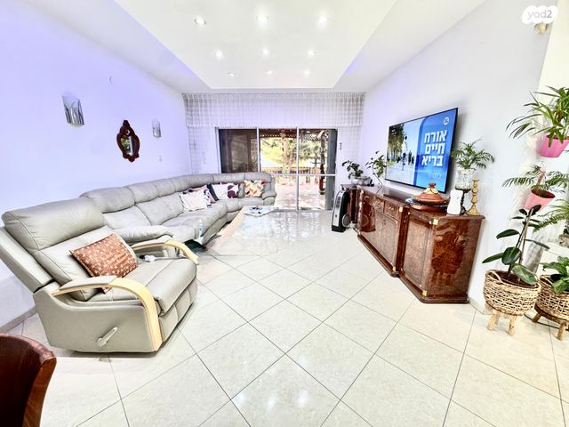 דירת גן, נאות שקמה, ראשון לציון