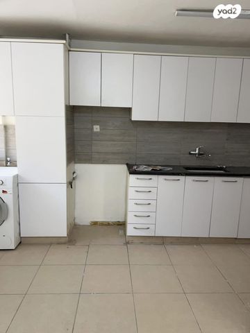 דירה, הנביאים, הנביאים, בת ים