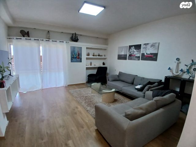 דופלקס, דקר, אילת