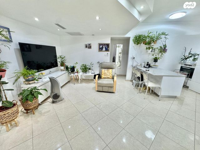 דירת גן, נאות שקמה, ראשון לציון