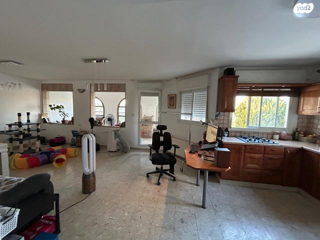 דירה, אריה דולצ'ין, גבעת משואה, ירושלים