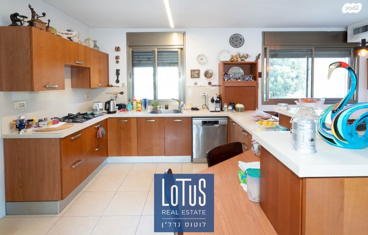 גג/ פנטהאוז, הנוטרים, מרכז, הרצליה